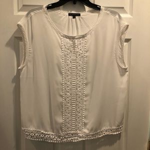 Adrianna Papell lace trimmed shell XL